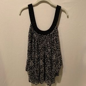 Laced tank top with open sides